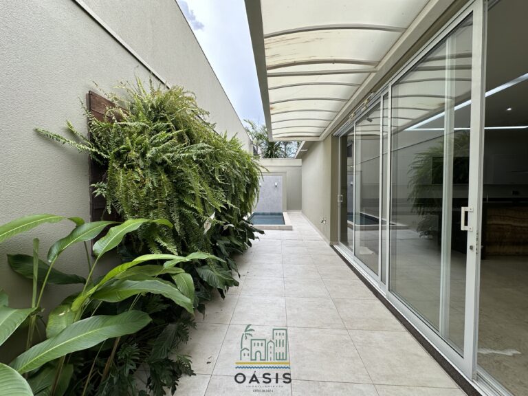 Casa em Condomínio Fechado