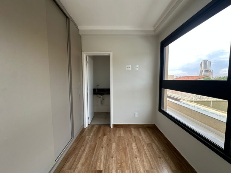 Apartamento á venda proxímo a Paulo VI