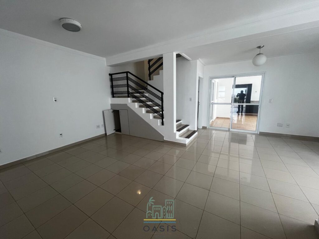 8ce7db50-aede-4de7-b0a6-79a0957c1322