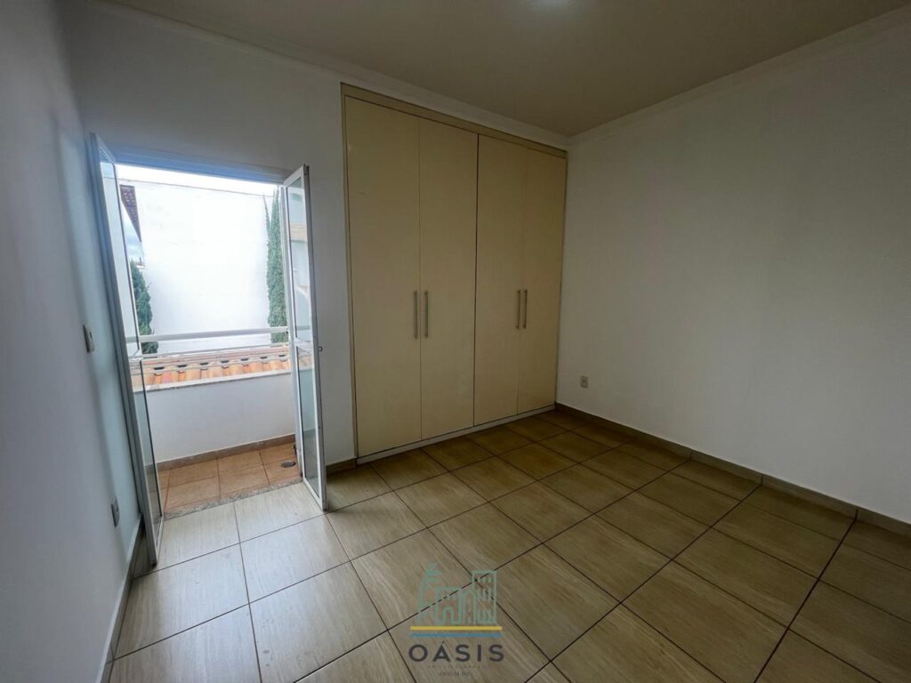 e8de1ce7-0f21-489c-8df3-9140f6dc73fc